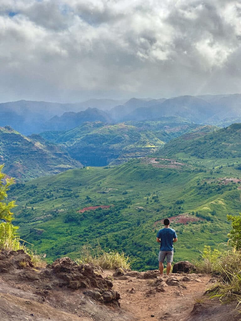 Views along the road leading up to Koke'e State Park