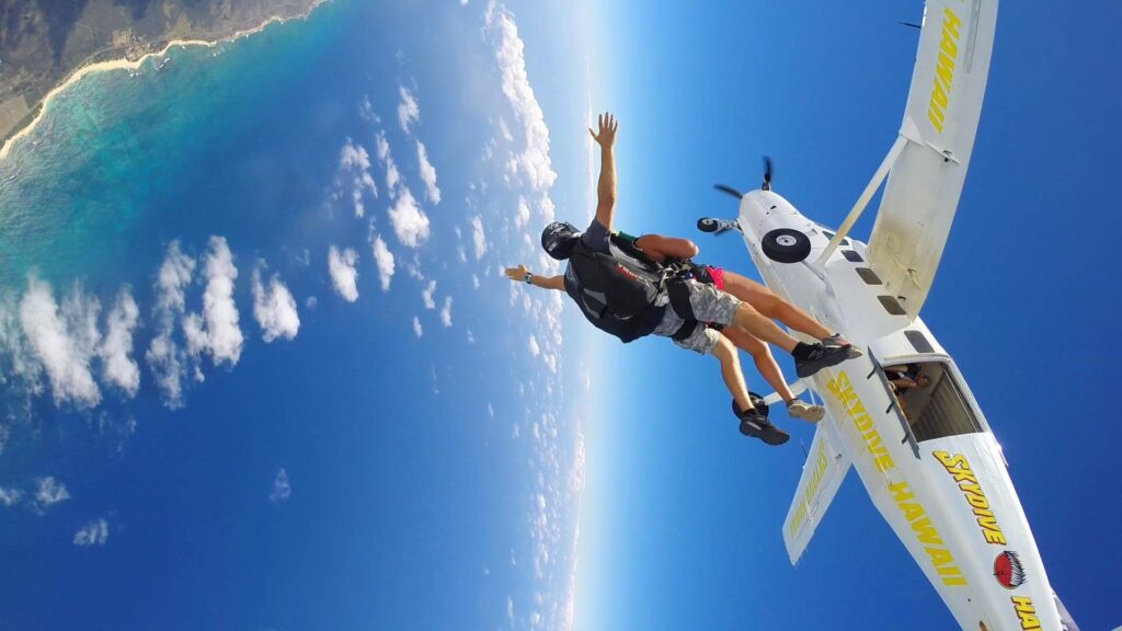 Skydiving the North Shore of Oahu